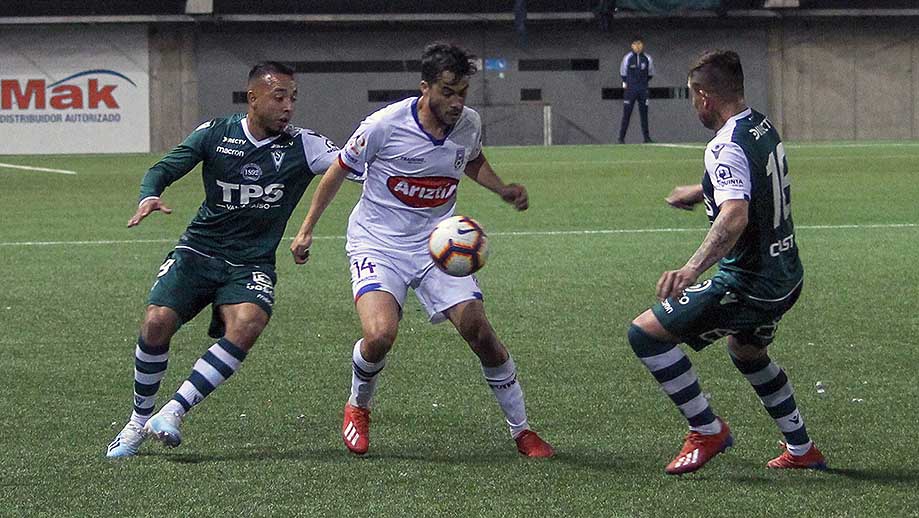 Los Potros derrotan a Stgo. Wanderers en los descuentos