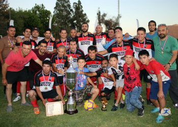 Húsares conquistó su primer título de la Liga de la Amistad Sénior