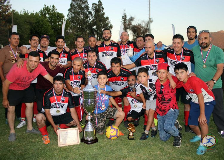 Húsares conquistó su primer título de la Liga de la Amistad Sénior