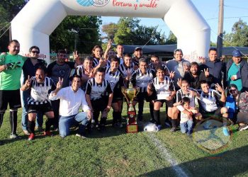 ¡Agranda su leyenda! Colo Colo Junior bicampeón de la Copa de Campeones
