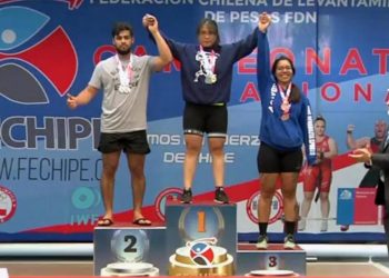Moira Monzón obtuvo el tercer lugar en el Campeonato Nacional Adulto y Juvenil de levantamiento de pesas