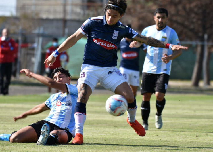 Los Potros no pudieron ser líderes tras un empate sin goles con Magallanes