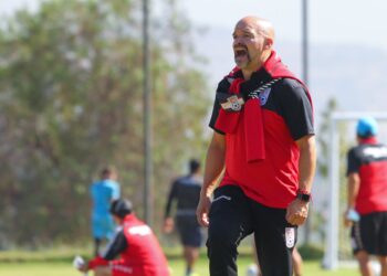 John Armijo, DT de Los Potros: “Tuvimos errores específicos que nos costaron la derrota”