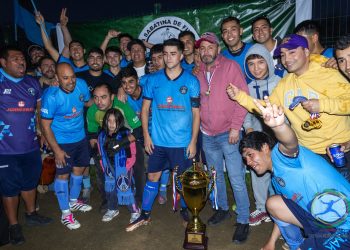 Emotiva Ceremonia de Premiación Cierra Exitoso Torneo de Apertura 2023 de la Liga Sabatina de Fútbol