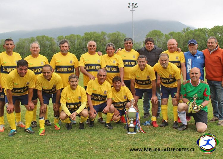 San Juan de Popeta alzó la copa en mayores de 60 años en Unión Deportiva Super Séniors