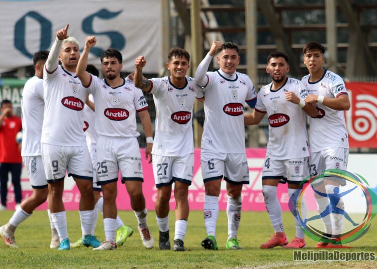 Deportes Melipilla goleó a Provincial Osorno y estira su gran momento en Segunda División