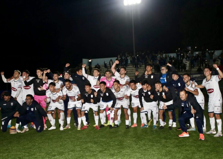 Deportes Melipilla gana con garra y se trae 3 valiosos puntos de Concón