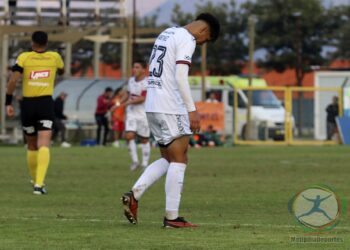 Crisis autoinfligida: mala gestión deja a Los Potros al borde de Tercera División