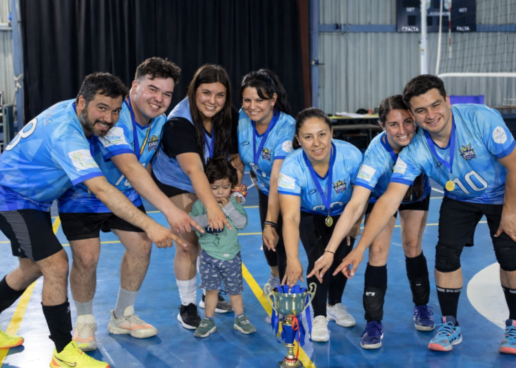 Jaime Larraín se coronó campeón de la segunda edición de la Copa Marianistas de voleibol